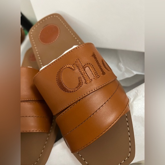 NEW in box. CHLOE leather cognac brown woody sandals - Picture 4 of 7